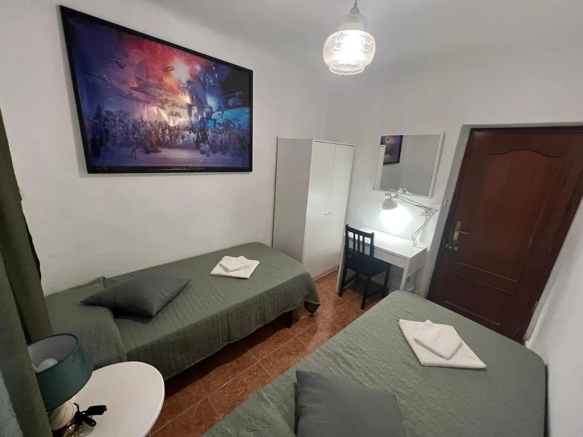 Fresh & Clean Room Sevilla Δωμάτια σε οικογενειακή κατοικία