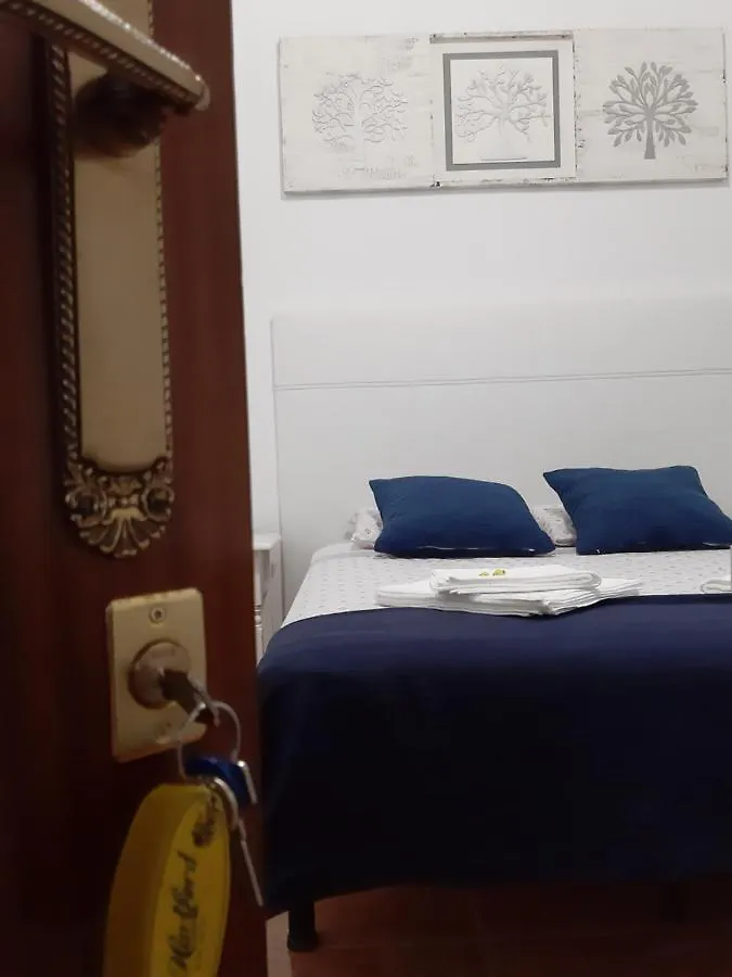 Fresh & Clean Room Sevilla 0*, Σεβίλλη Ισπανία
